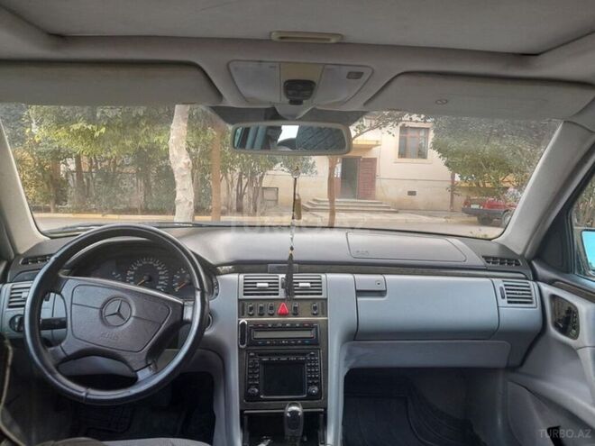 Mercedes E 280 1998, 500,000 km - 2.8 l - Goranboy
