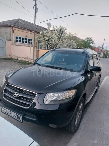Hyundai Santa Fe 2008, 233,000 km - 2.7 l - Quba