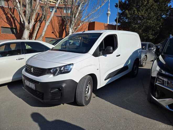 Peugeot Partner 2023, 18,000 km - 1.6 l - Bakı