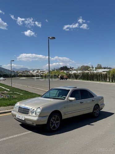 Mercedes E 280 1998, 288,000 km - 2.8 l - Gəncə