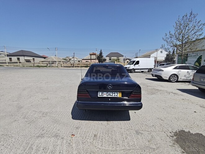 Mercedes E 200 d 1989, 370,000 km - 2.0 l - Bakı