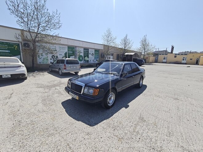 Mercedes E 200 d 1989, 370,000 km - 2.0 l - Bakı
