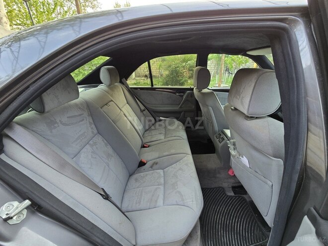 Mercedes E 230 1997, 150,000 km - 2.3 l - Mingəçevir