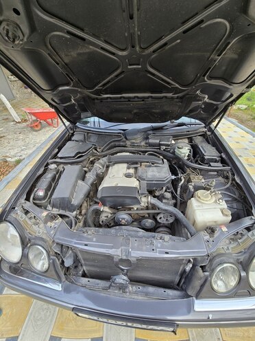 Mercedes E 230 1997, 150,000 km - 2.3 l - Mingəçevir