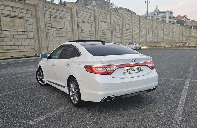 Hyundai Grandeur 2015, 198,000 km - 2.2 l - Bakı