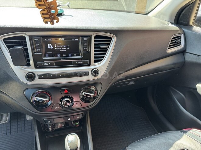 Hyundai Accent 2020, 167,797 km - 1.6 l - Bakı