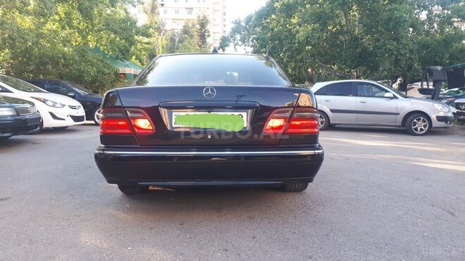 Mercedes E 240 2000, 421,000 km - 2.4 l - Bakı