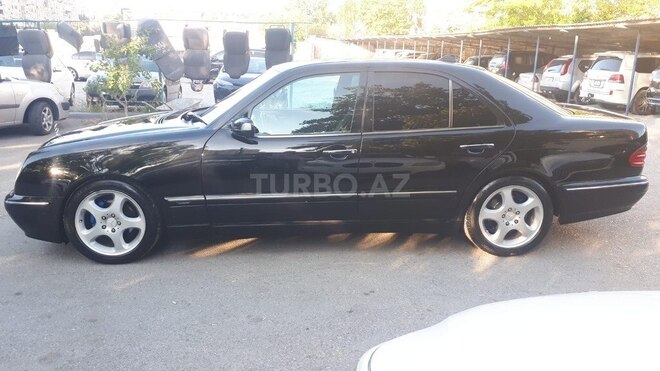 Mercedes E 240 2000, 421,000 km - 2.4 l - Bakı