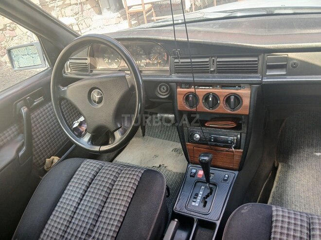 Mercedes 190 1992, 400,000 km - 2.0 l - Gəncə