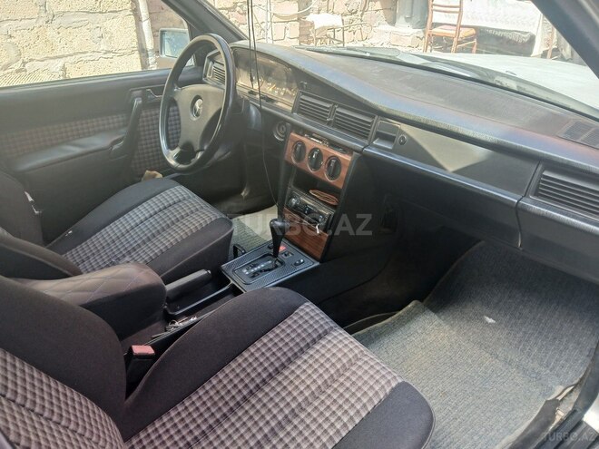 Mercedes 190 1992, 400,000 km - 2.0 l - Gəncə
