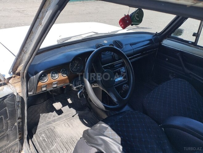 LADA (VAZ) 21011 1974, 95,000 km - 1.5 л - Qax