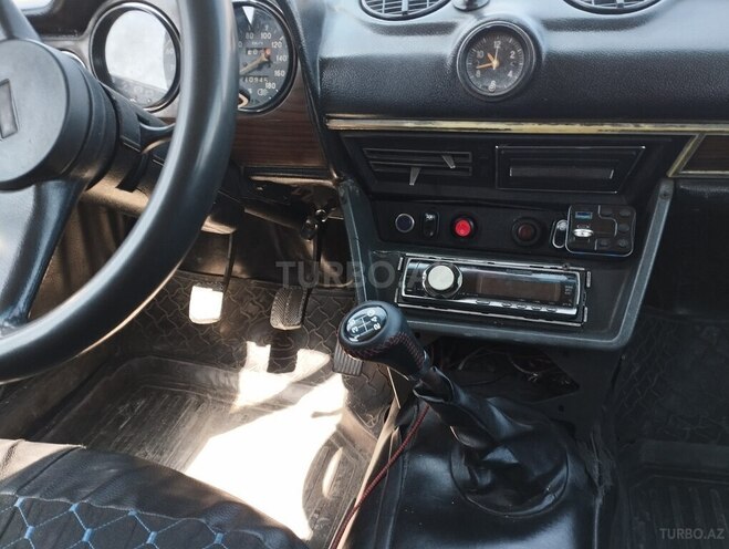 LADA (VAZ) 21011 1974, 95,000 km - 1.5 л - Qax