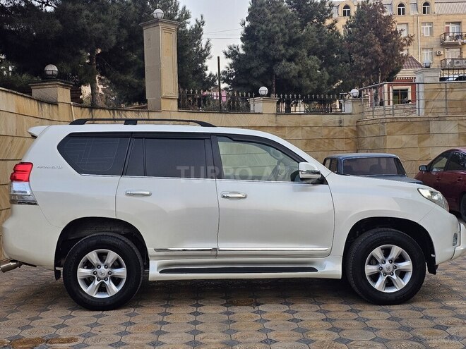 Toyota Land Cruiser Prado 2009, 275,000 km - 2.7 l - Gəncə