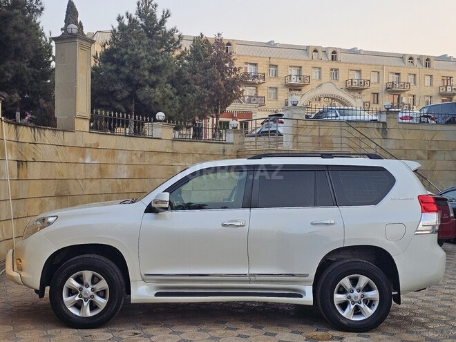 Toyota Land Cruiser Prado 2009, 275,000 km - 2.7 l - Gəncə