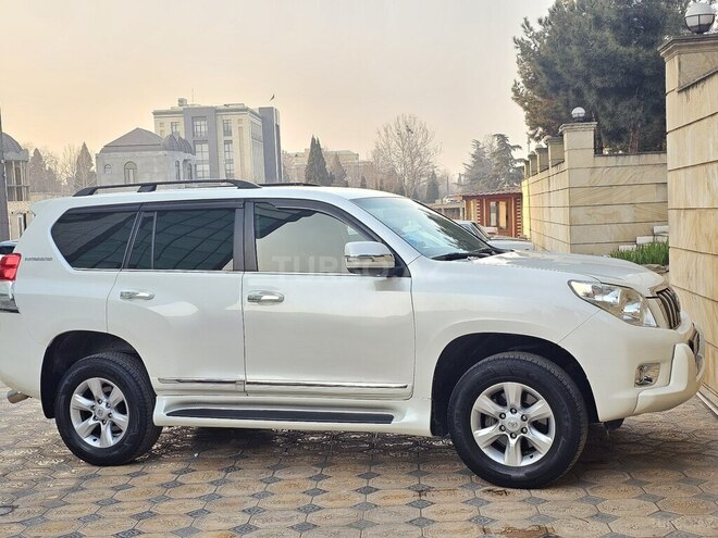 Toyota Land Cruiser Prado 2009, 275,000 km - 2.7 l - Gəncə