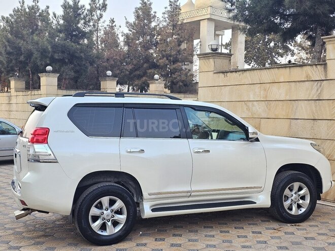 Toyota Land Cruiser Prado 2009, 275,000 km - 2.7 l - Gəncə