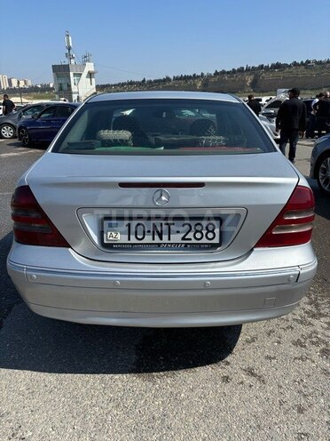 Mercedes C 200 d 2003, 285,000 km - 2.2 l - Bakı