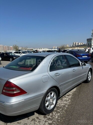 Mercedes C 200 d 2003, 285,000 km - 2.2 l - Bakı