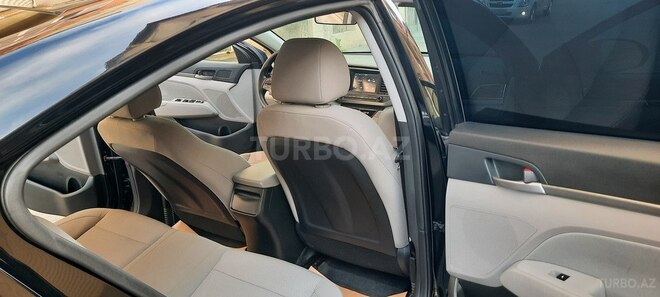Hyundai Elantra 2018, 126,000 km - 2.0 л - Bakı