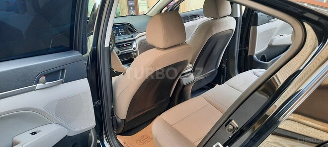 Hyundai Elantra 2018, 126,000 km - 2.0 л - Bakı