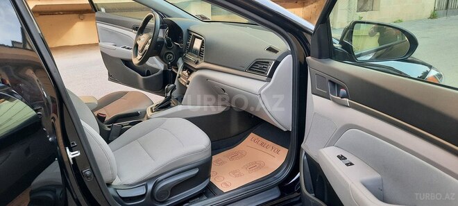 Hyundai Elantra 2018, 126,000 km - 2.0 л - Bakı