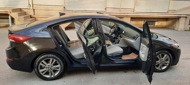 Hyundai Elantra 2018, 126,000 km - 2.0 л - Bakı