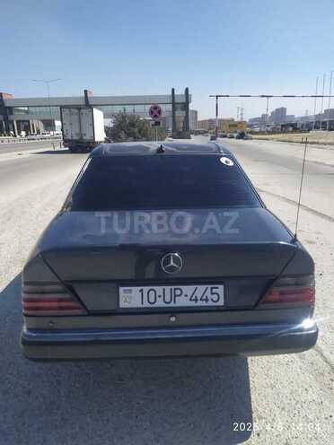 Mercedes E 200 1990, 300,000 km - 2.0 l - Bakı