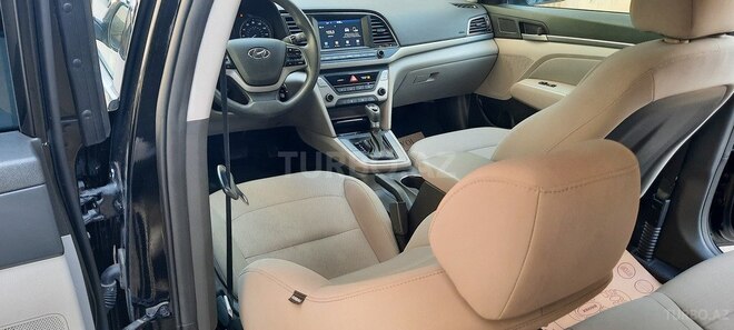 Hyundai Elantra 2018, 126,000 km - 2.0 л - Bakı