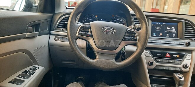 Hyundai Elantra 2018, 126,000 km - 2.0 л - Bakı
