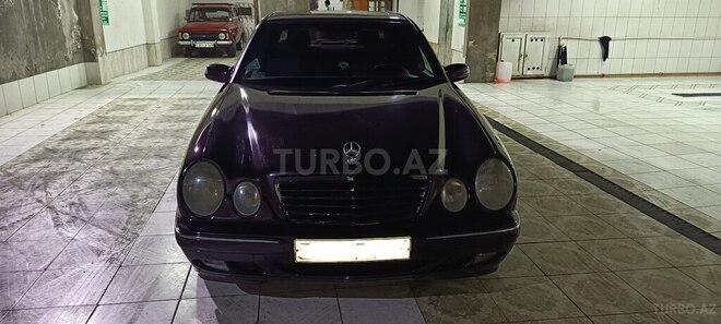 Mercedes E 270 2001, 523,719 km - 2.7 l - Bakı