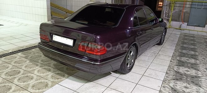 Mercedes E 270 2001, 523,719 km - 2.7 l - Bakı