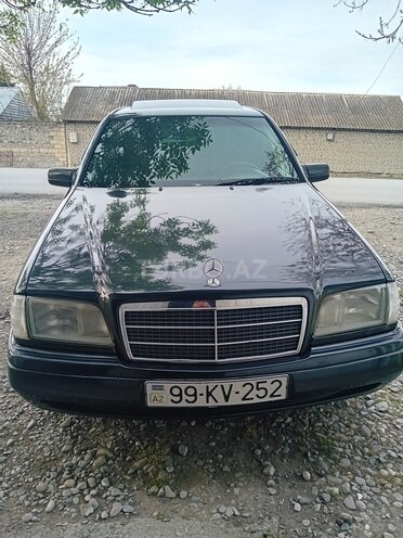 Mercedes C 220 1994, 470,000 km - 2.2 l - Ucar
