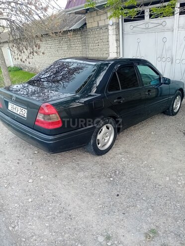 Mercedes C 220 1994, 470,000 km - 2.2 l - Ucar