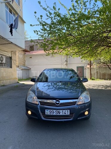 Opel Astra 2010, 261,000 km - 1.4 l - Göyçay
