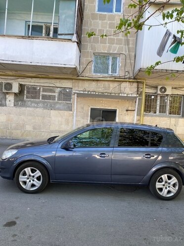Opel Astra 2010, 261,000 km - 1.4 l - Göyçay