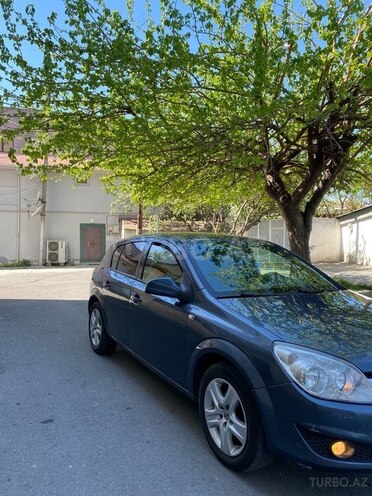 Opel Astra 2010, 261,000 km - 1.4 l - Göyçay