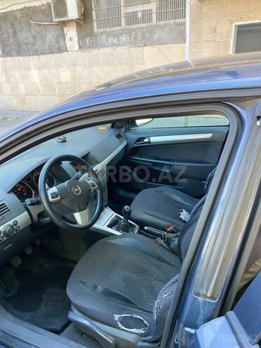 Opel Astra 2010, 261,000 km - 1.4 l - Göyçay