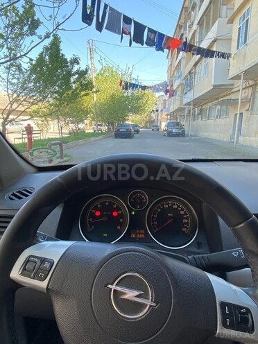 Opel Astra 2010, 261,000 km - 1.4 l - Göyçay