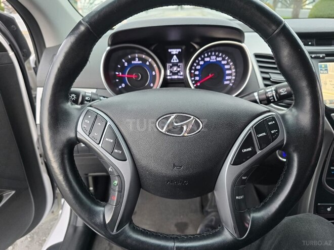 Hyundai Avante 2015, 180,000 km - 1.6 l - Bakı