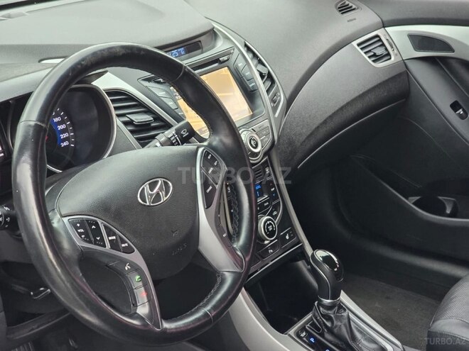 Hyundai Avante 2015, 180,000 km - 1.6 l - Bakı