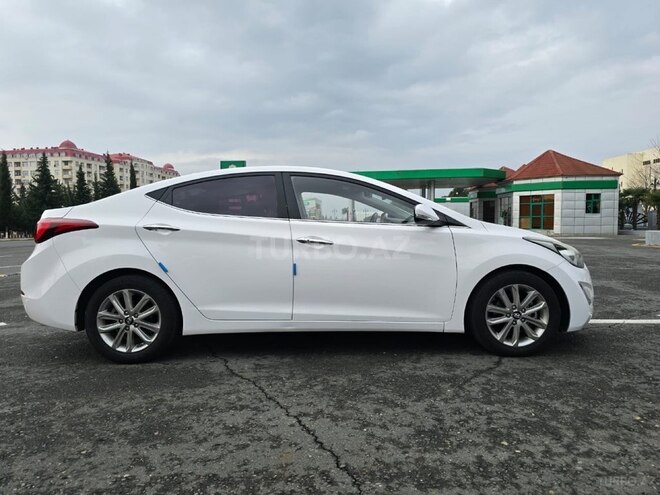 Hyundai Avante 2015, 180,000 km - 1.6 l - Bakı
