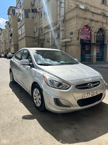 Hyundai Accent 2015, 196,000 km - 1.6 l - Gəncə