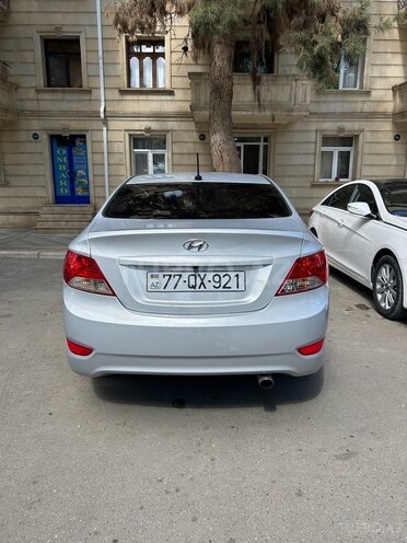 Hyundai Accent 2015, 196,000 km - 1.6 l - Gəncə