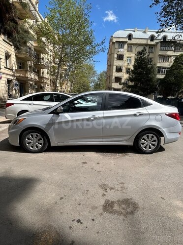 Hyundai Accent 2015, 196,000 km - 1.6 l - Gəncə