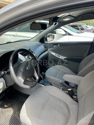 Hyundai Accent 2015, 196,000 km - 1.6 l - Gəncə