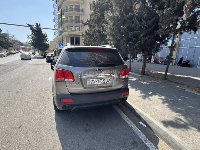 Kia Sorento 2010, 284,000 km - 2.0 l - Bakı