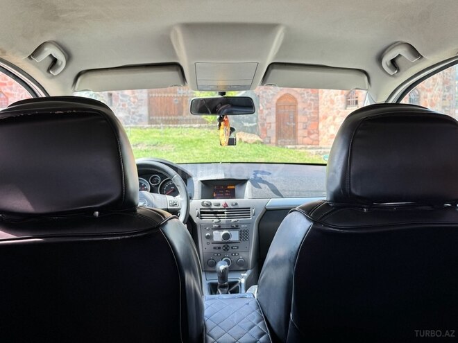 Opel Astra 2006, 330,000 km - 1.4 l - Tovuz