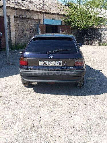 Opel Astra 1995, 598,060 km - 1.6 l - Sabirabad