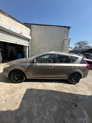 Kia Ceed 2008, 300,000 km - 1.6 л - Bakı