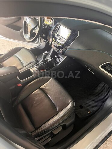Chevrolet Cruze 2016, 270,400 km - 1.4 l - Ucar